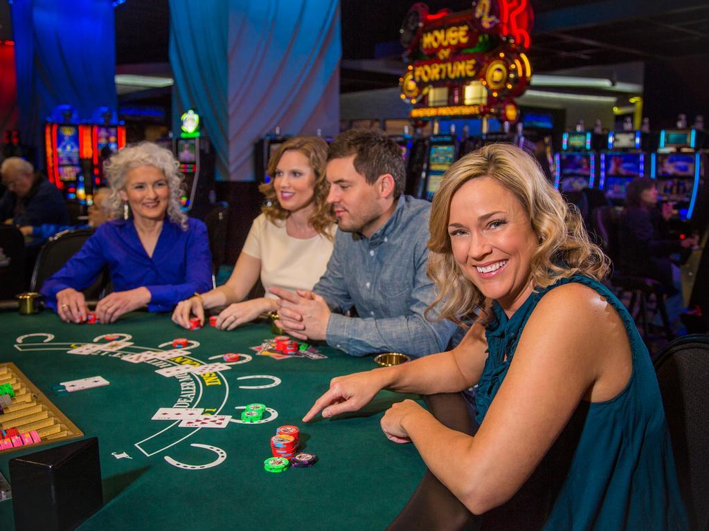 אלטונה Prairie Meadows Casino Racetrack And Hotel מראה חיצוני תמונה